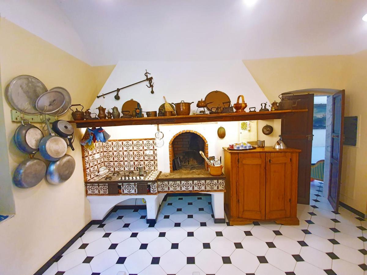 Villa De Benedetti Sarzana Exteriör bild