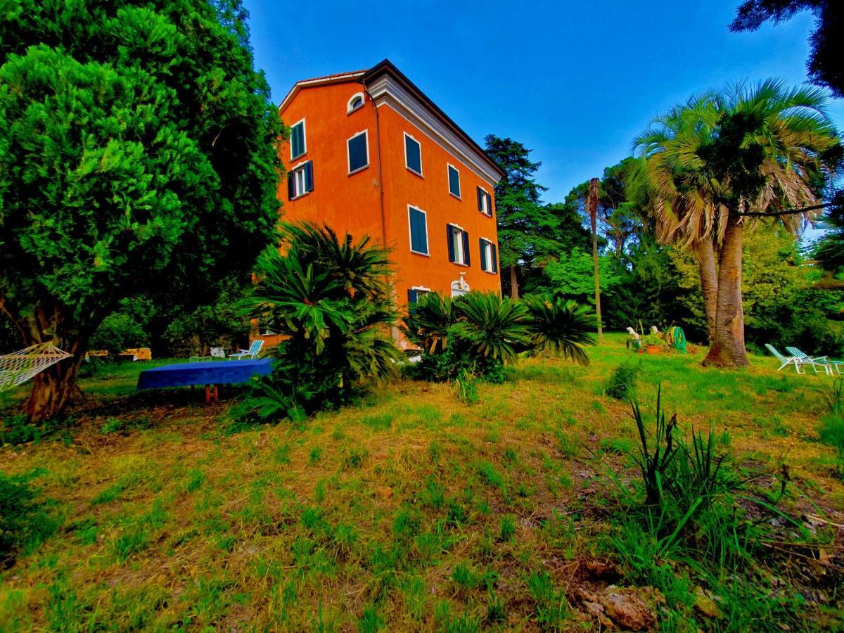 Villa De Benedetti Sarzana Exteriör bild