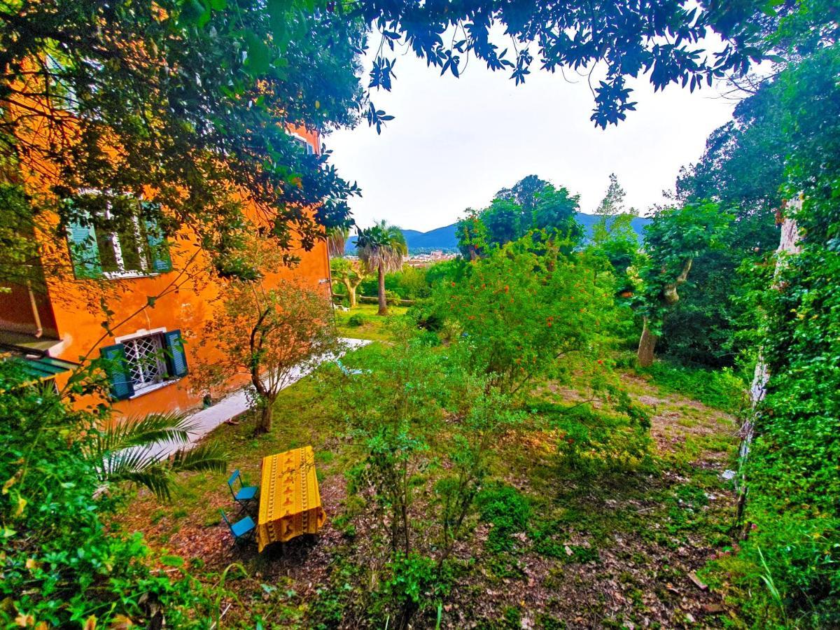 Villa De Benedetti Sarzana Exteriör bild